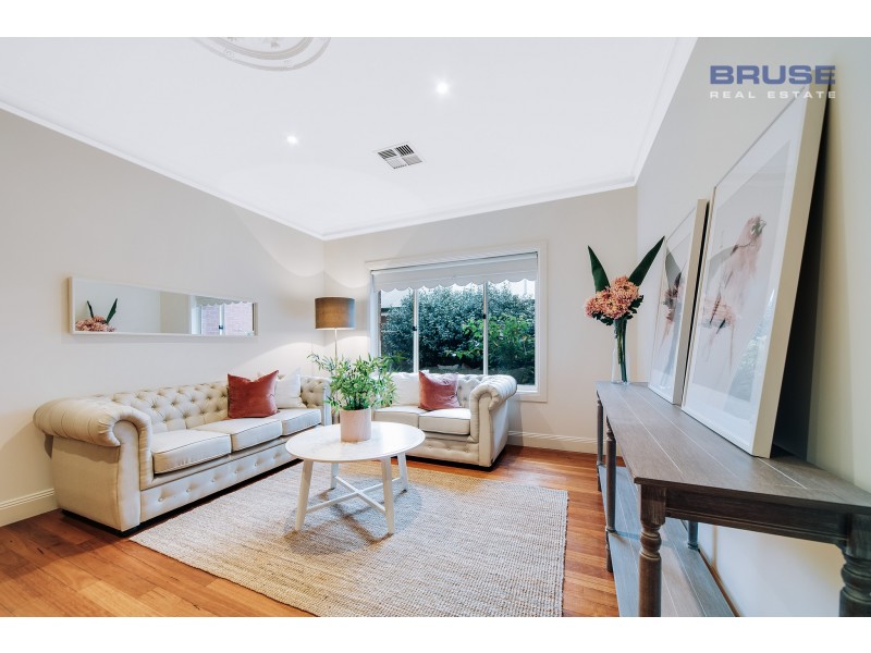 8 Spencer Court, Flagstaff Hill SA 5159