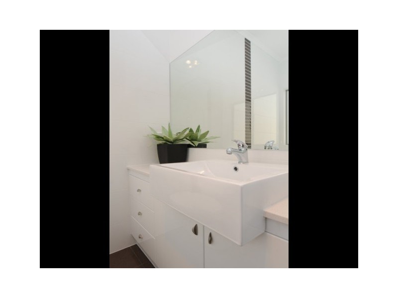 5B Peter Avenue, Campbelltown SA 5074