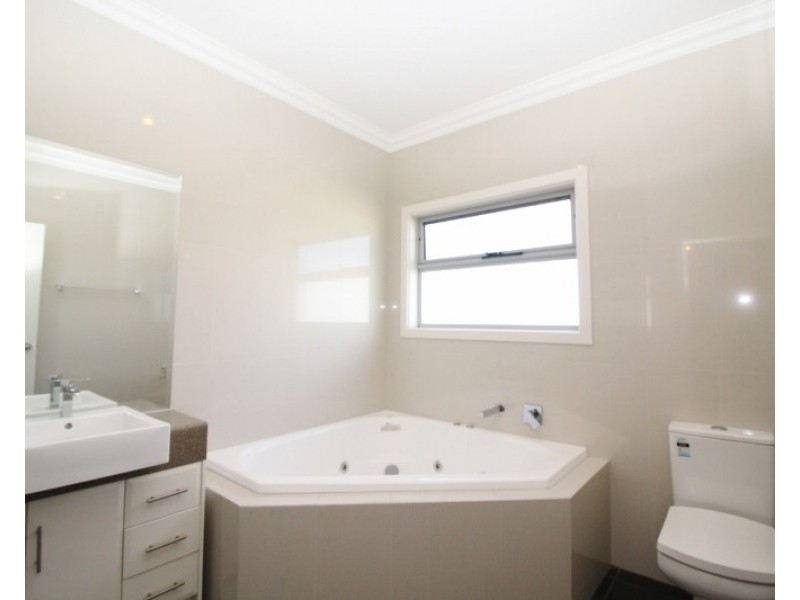 26B Emery Road, Campbelltown SA 5074