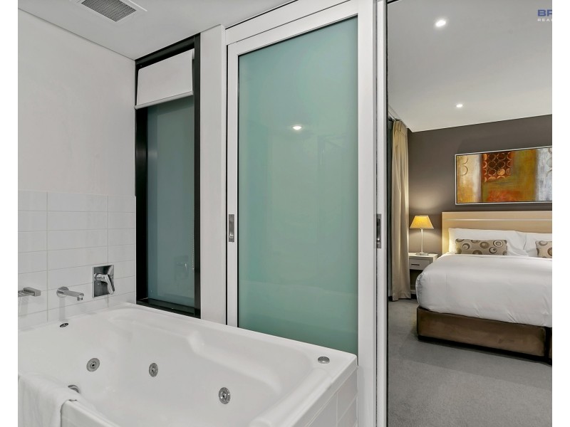 406/102 – 105 North Terrace, Adelaide SA 5000