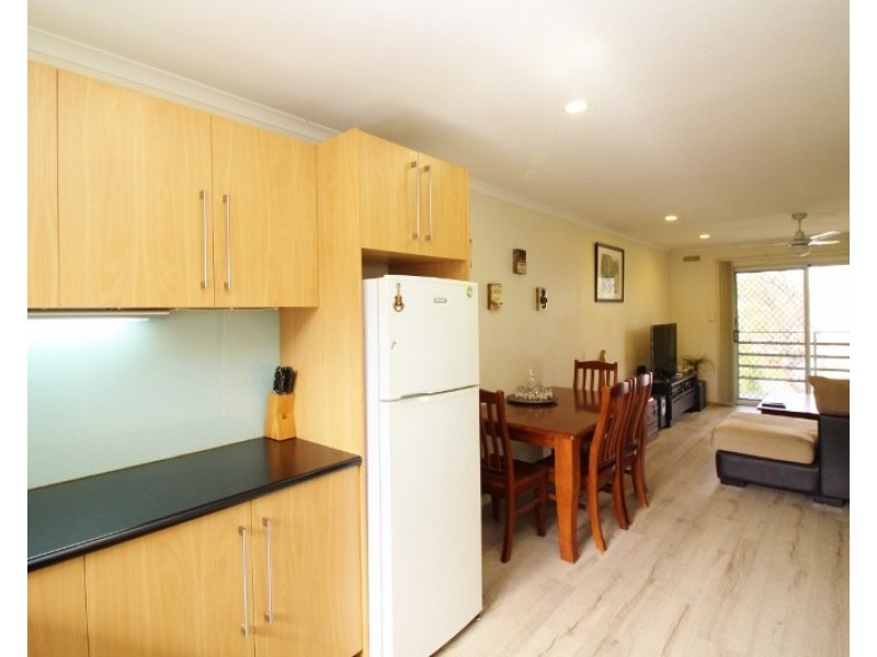 8/4 Loch Street, Stepney SA 5069