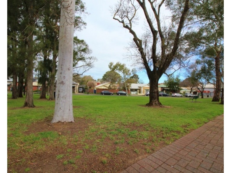 8/4 Loch Street, Stepney SA 5069