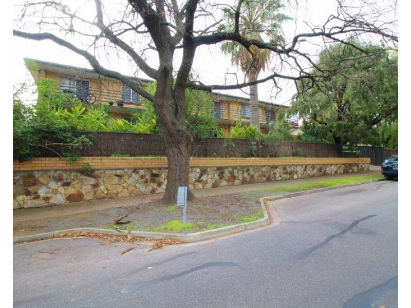 8/4 Loch Street, Stepney SA 5069