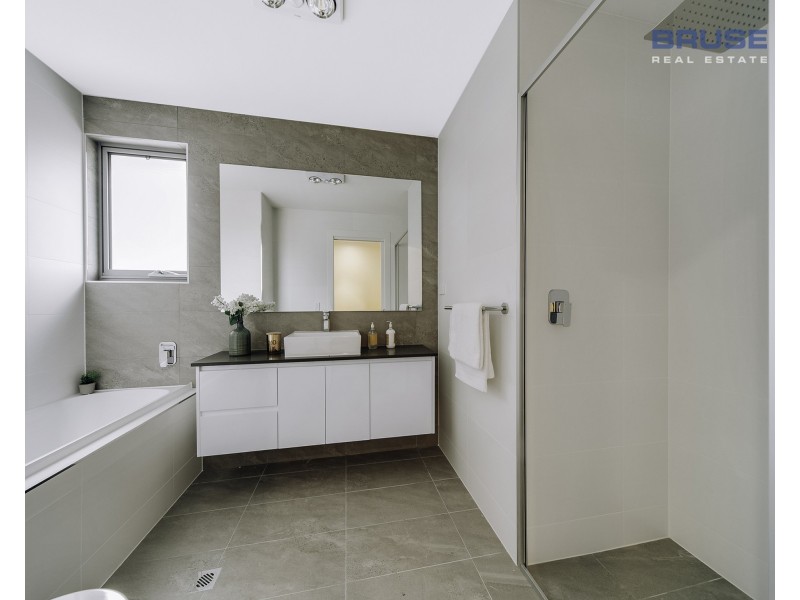 72 Tasman Avenue, Gilles Plains SA 5086