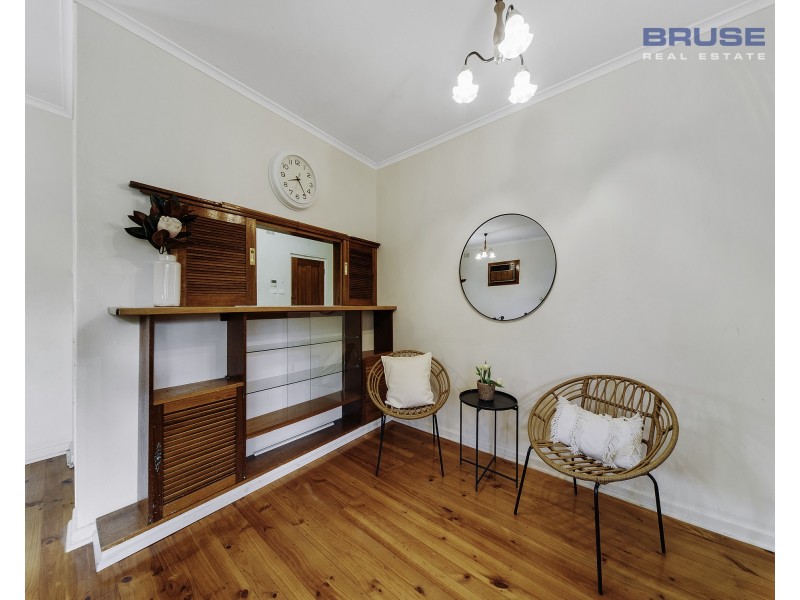 4 Lancaster Avenue, Valley View SA 5093
