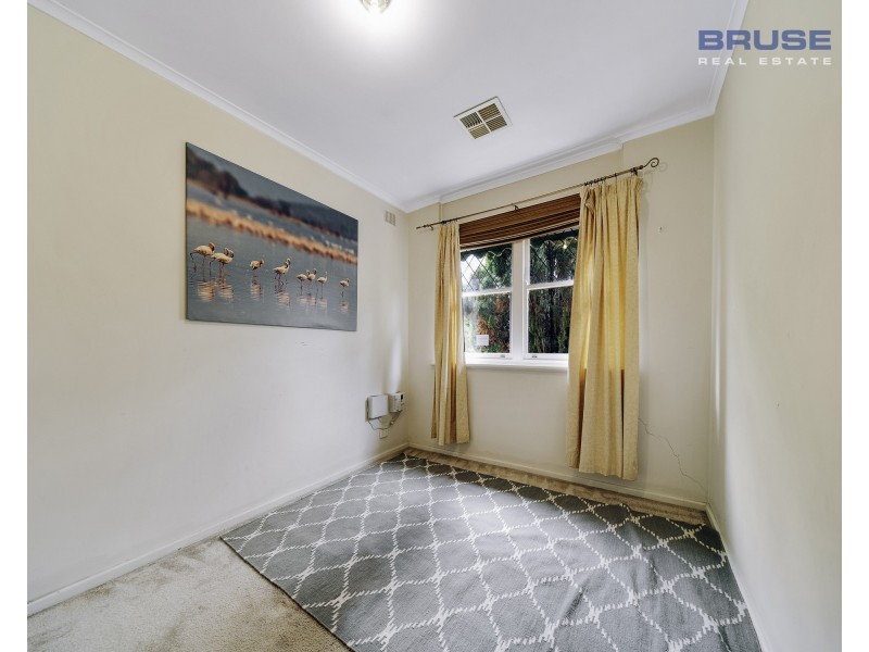 4 Lancaster Avenue, Valley View SA 5093