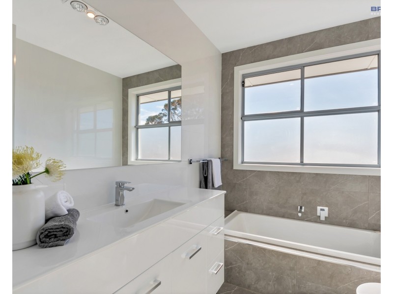 39 Sheridan Street, Woodville North SA 5012