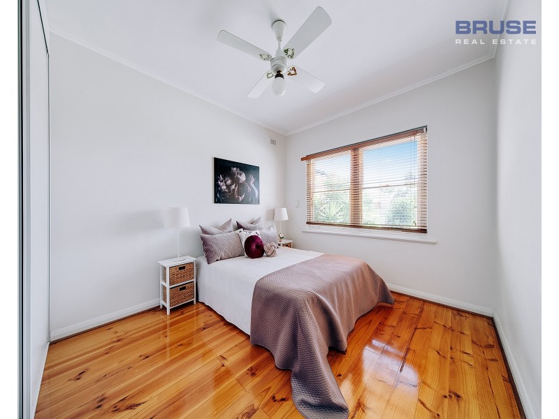 9 Inverell Avenue, North Plympton SA 5037