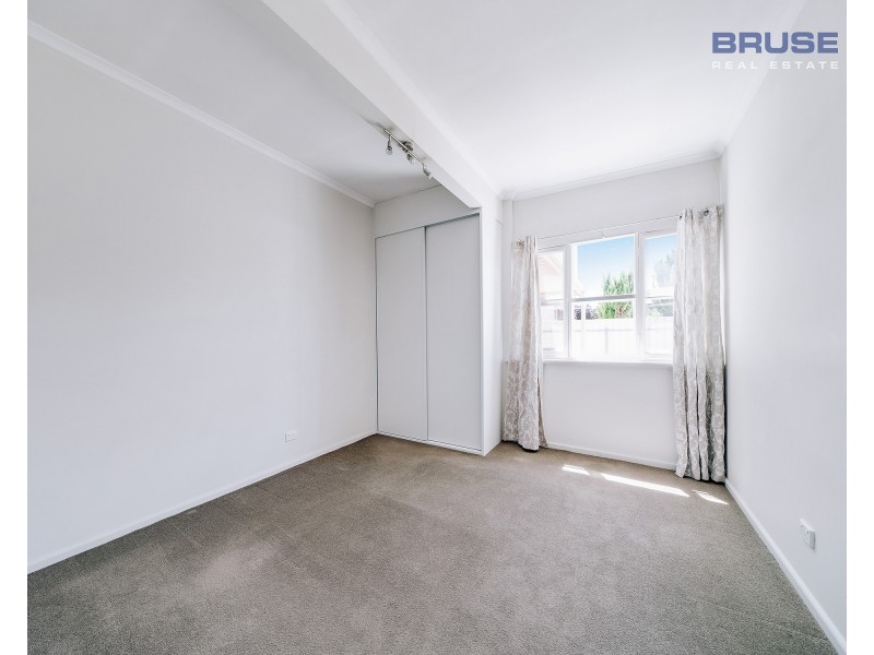 9 Inverell Avenue, North Plympton SA 5037