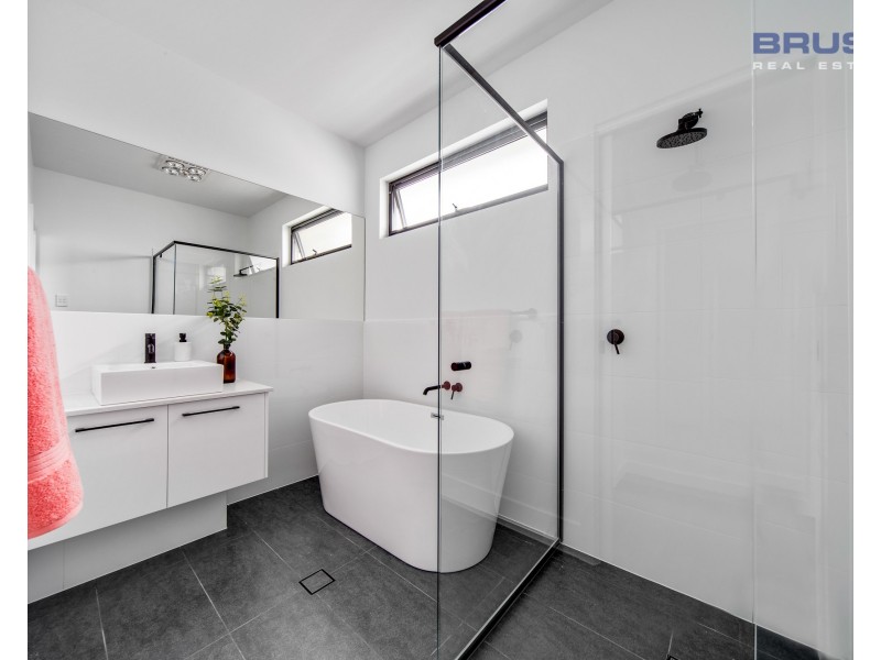 12A Koonga Avenue, Rostrevor SA 5073