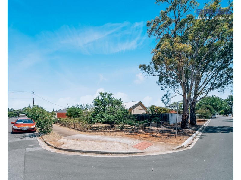 8 Shirley Avenue (Corner of Davies Avenue), Tranmere SA 5073