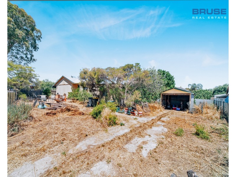 8 Shirley Avenue (Corner of Davies Avenue), Tranmere SA 5073