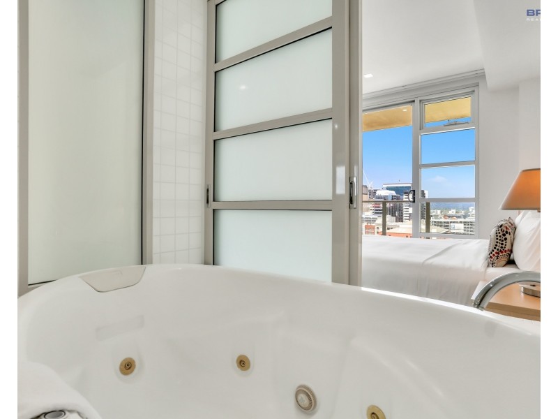 1605/96 North Terrace, Adelaide SA 5000