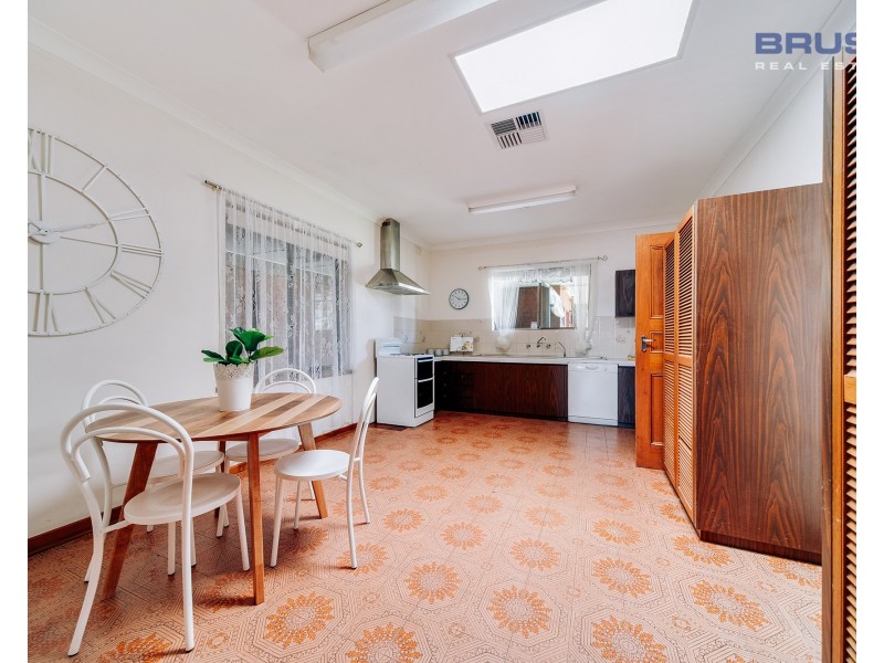 36 Thomson Avenue, Rostrevor SA 5073