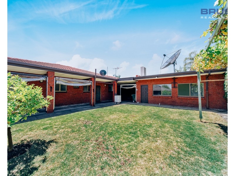 36 Thomson Avenue, Rostrevor SA 5073
