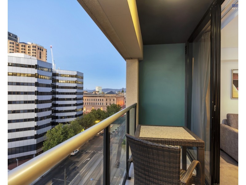905/102 – 105 North Terrace, Adelaide SA 5000