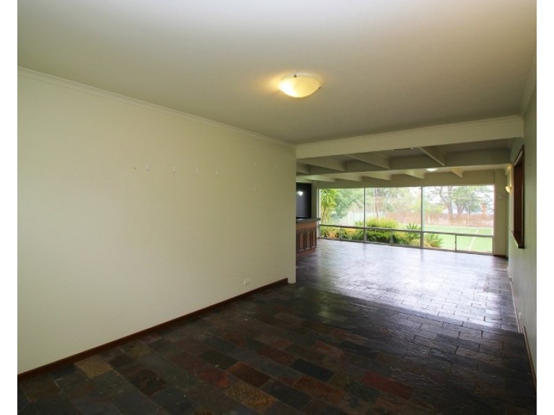 199 Shepherds Hill Road, Eden Hills SA 5050