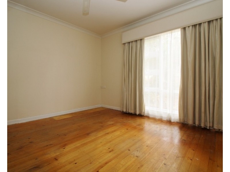 199 Shepherds Hill Road, Eden Hills SA 5050