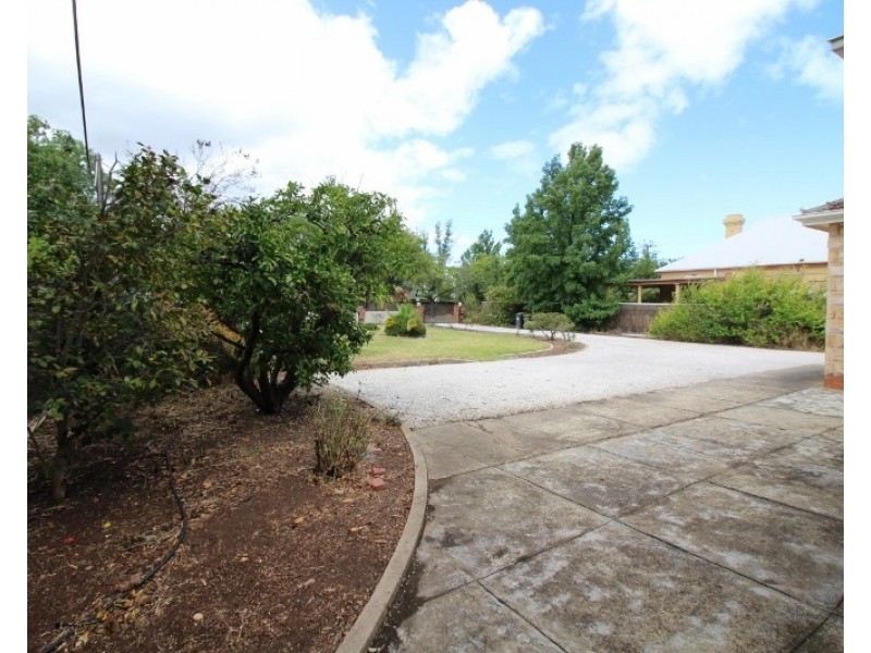 10A Valmai Avenue, Kings Park SA 5034