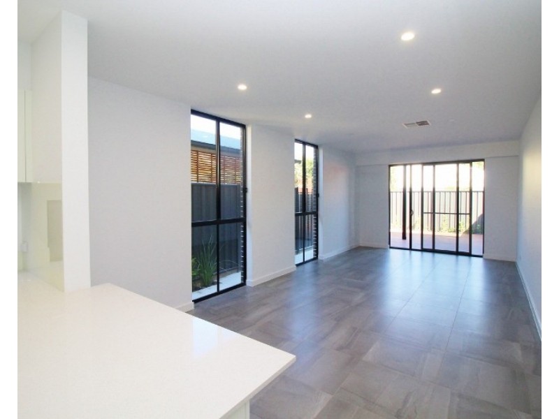 52 Chief Street, Brompton SA 5007