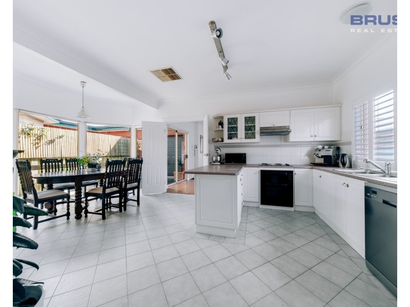 31 Stoneybrook Drive, Paradise SA 5075