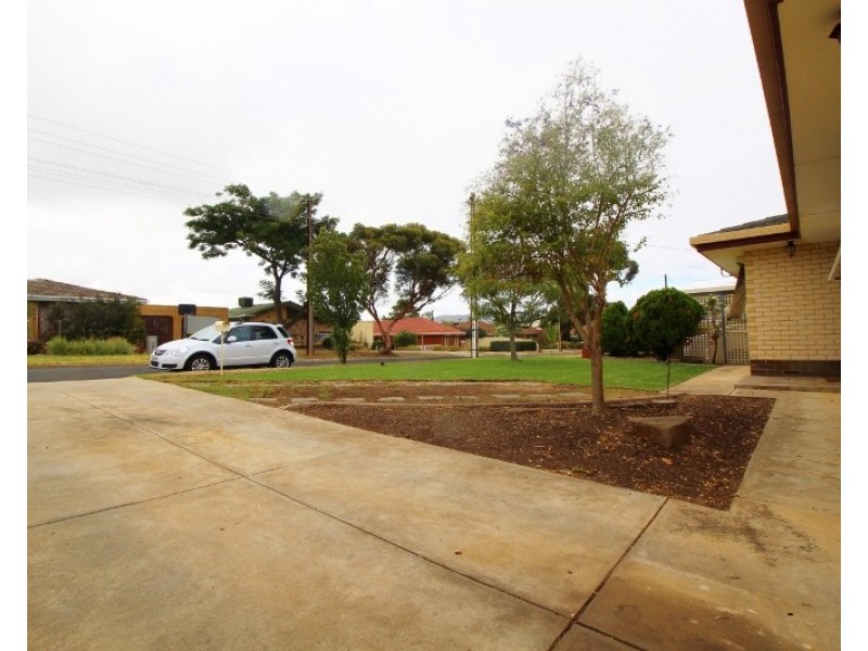 14 Dundee Road, Modbury SA 5092