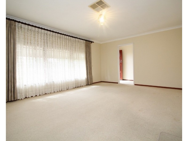 14 Dundee Road, Modbury SA 5092