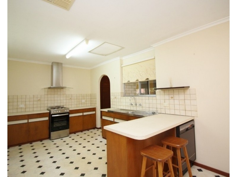 14 Dundee Road, Modbury SA 5092