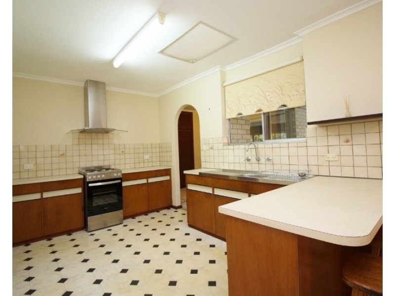 14 Dundee Road, Modbury SA 5092