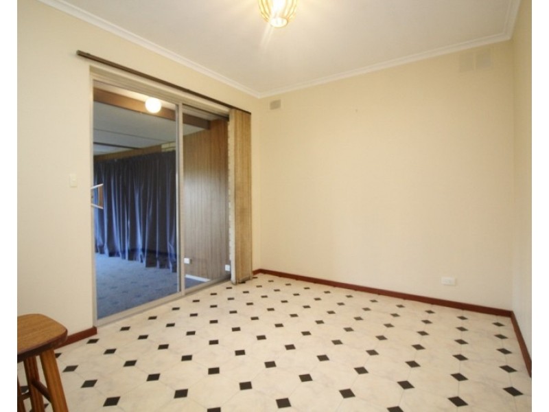 14 Dundee Road, Modbury SA 5092