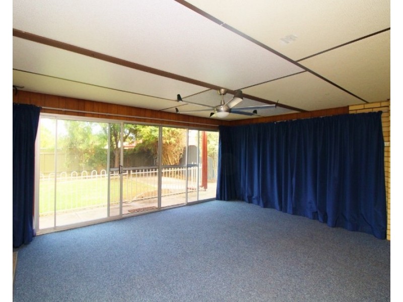 14 Dundee Road, Modbury SA 5092