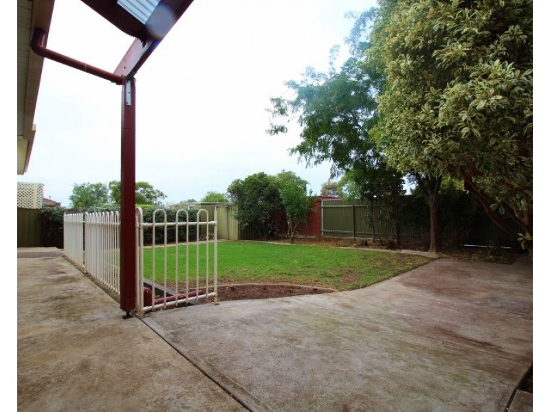 14 Dundee Road, Modbury SA 5092