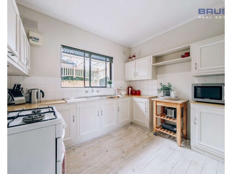 2/21 Cambridge Terrace, Kingswood SA 5062