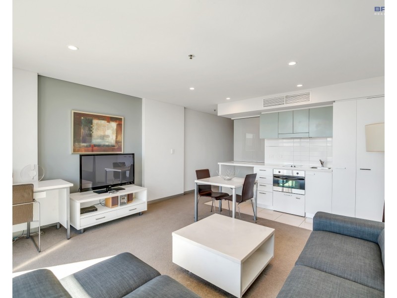 604/102 – 105 North Terrace, Adelaide SA 5000