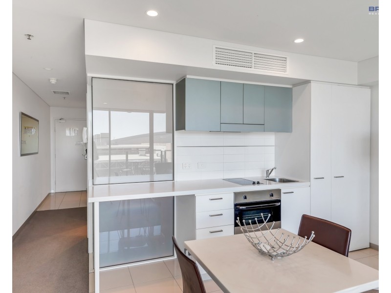 604/102 – 105 North Terrace, Adelaide SA 5000