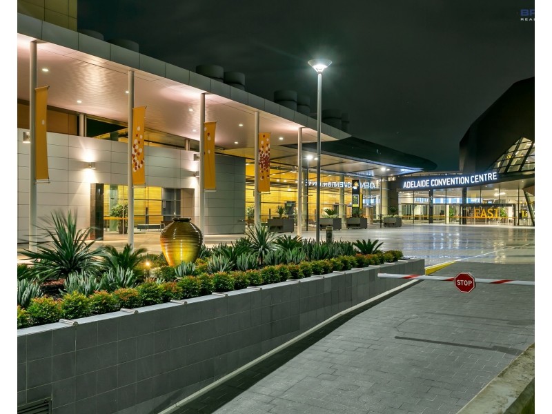 604/102 – 105 North Terrace, Adelaide SA 5000