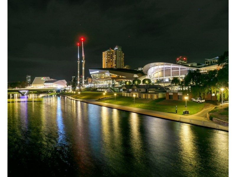 604/102 – 105 North Terrace, Adelaide SA 5000