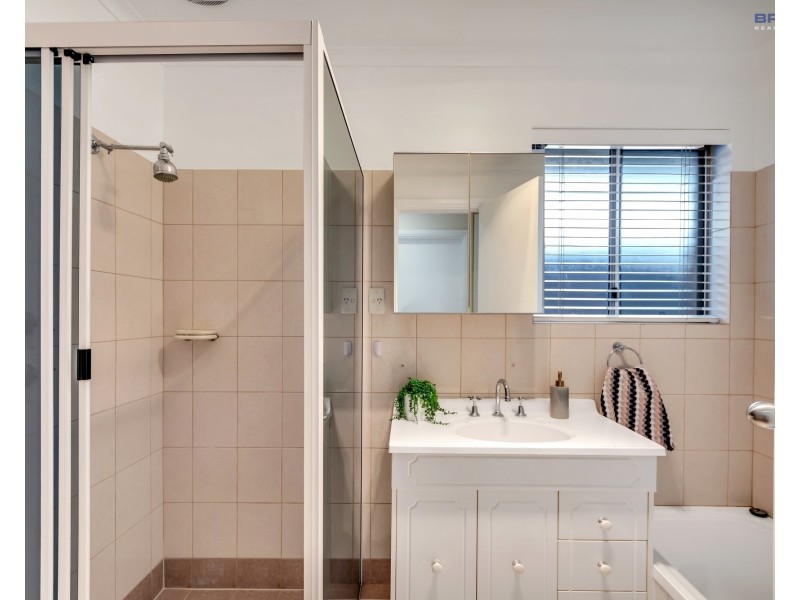 Res 2/12 Barnes Avenue, Magill SA 5072