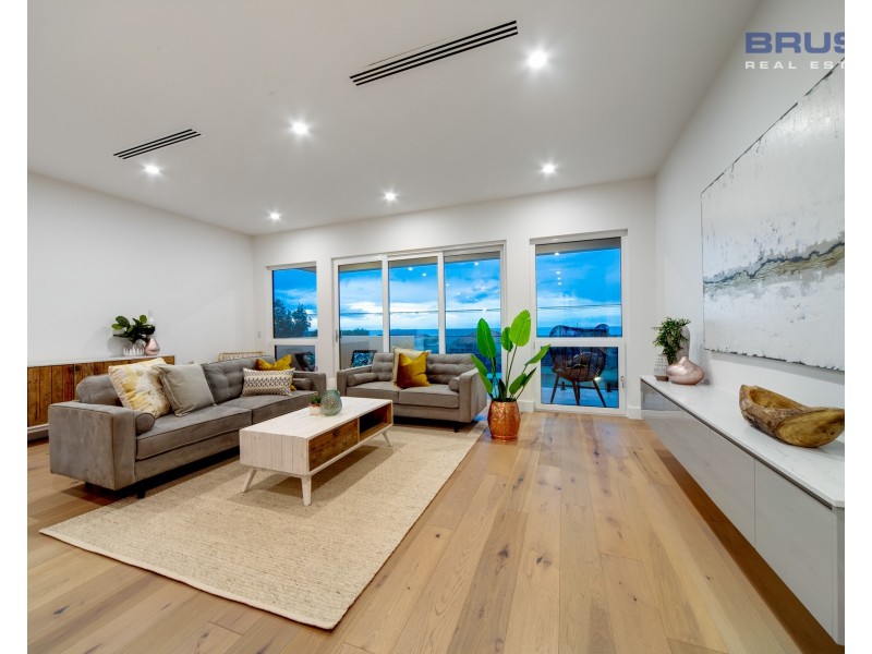 118 Seaview Road, Tennyson SA 5022