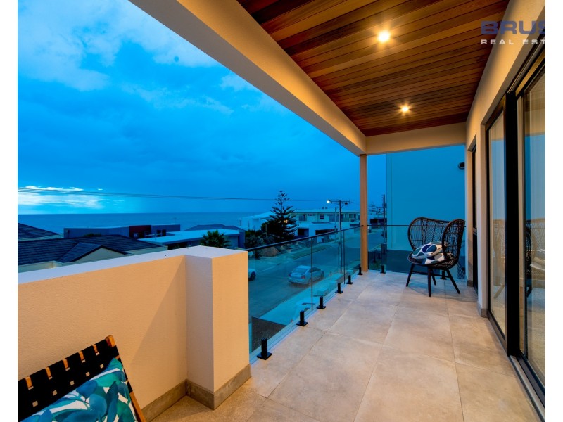 118 Seaview Road, Tennyson SA 5022