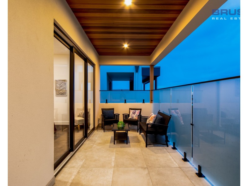 118 Seaview Road, Tennyson SA 5022