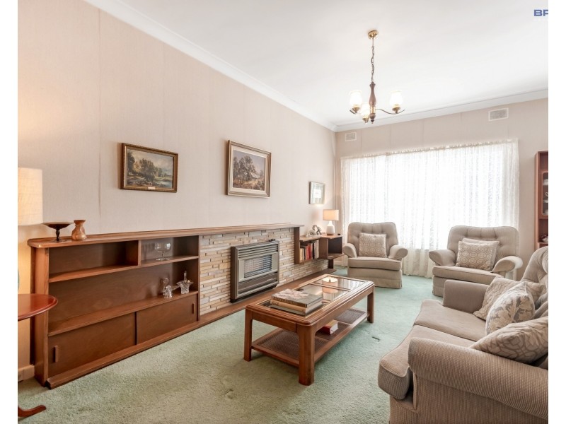 22 Parkwood Grove, Mitchell Park SA 5043
