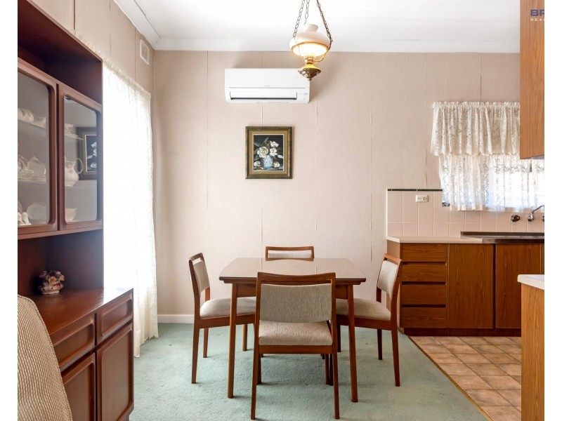 22 Parkwood Grove, Mitchell Park SA 5043