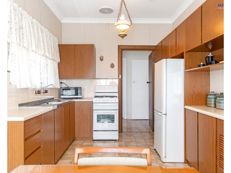 22 Parkwood Grove, Mitchell Park SA 5043