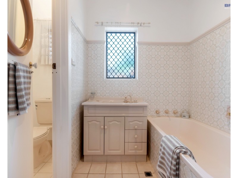 22 Parkwood Grove, Mitchell Park SA 5043