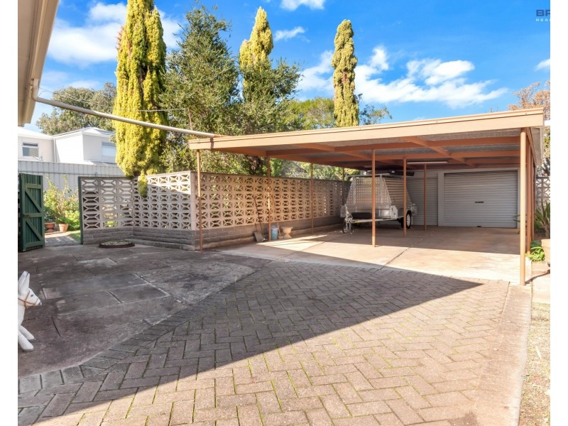22 Parkwood Grove, Mitchell Park SA 5043