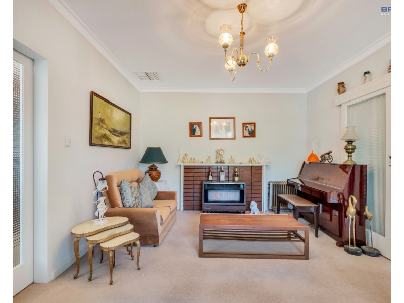 25 Launer Avenue, Rostrevor SA 5073