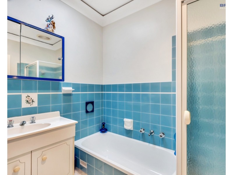 25 Launer Avenue, Rostrevor SA 5073