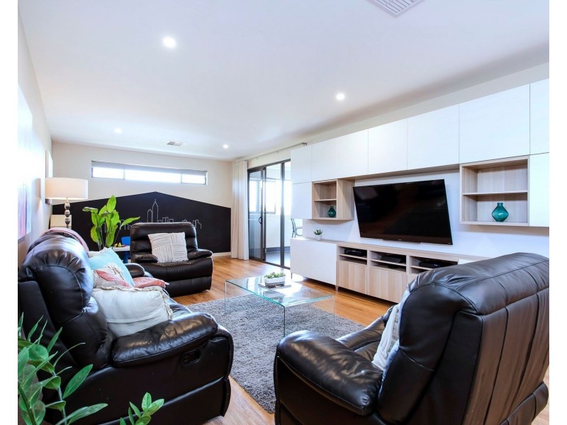 45B Flinders Drive, Valley View SA 5093