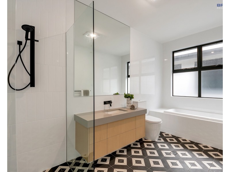 2A Flinders Parade, Newton SA 5074